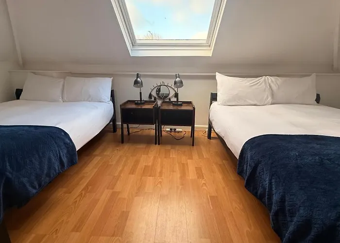 Located House For Big Groups