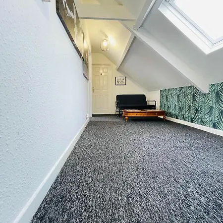 Located House For Big Groups