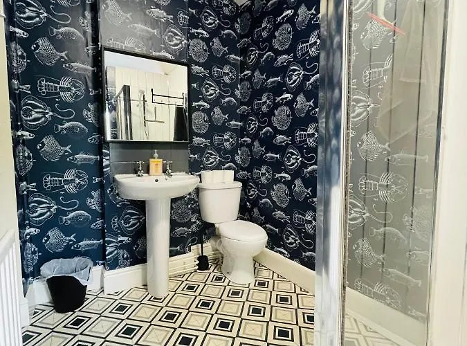 Located House For Big Groups *