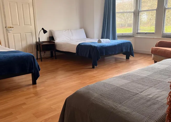 Located House For Big Groups