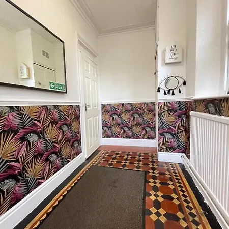 招待所 Located House For Big Groups 布里斯托