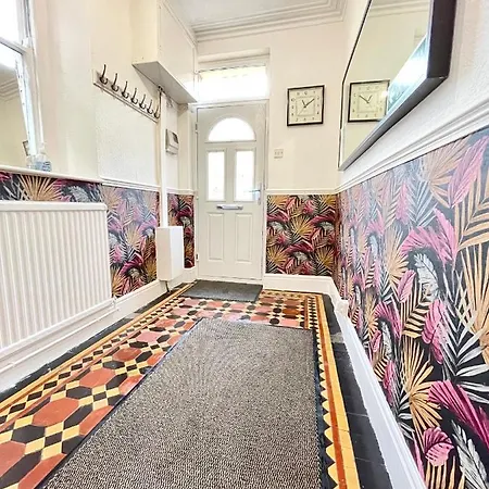 Located House For Big Groups 布里斯托