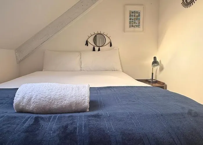 Located House For Big Groups Guest house